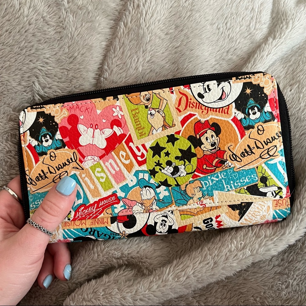 disney wallet